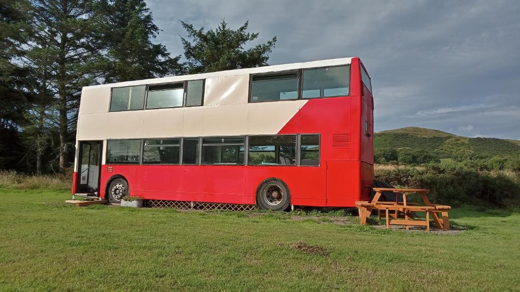 Lovingly converted self catering Double Decker Bus, Campbeltown – ceny  aktualizovány 2022