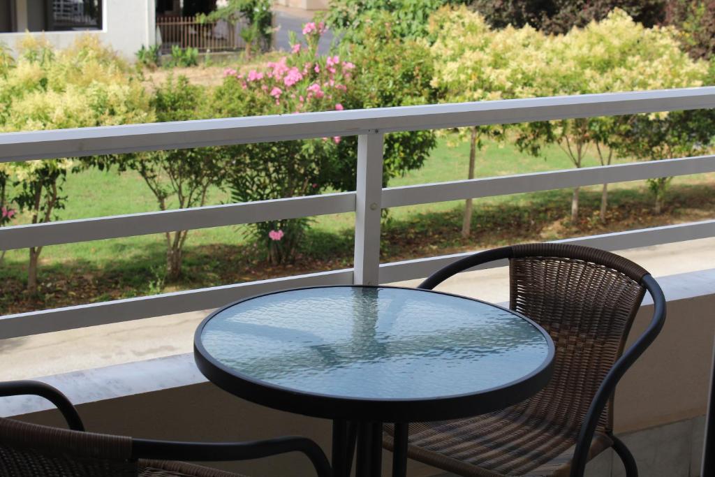 Balkón nebo terasa v ubytování Atira Apartment Hotel
