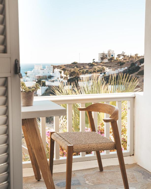 Far Out Hotel & Spa - 1