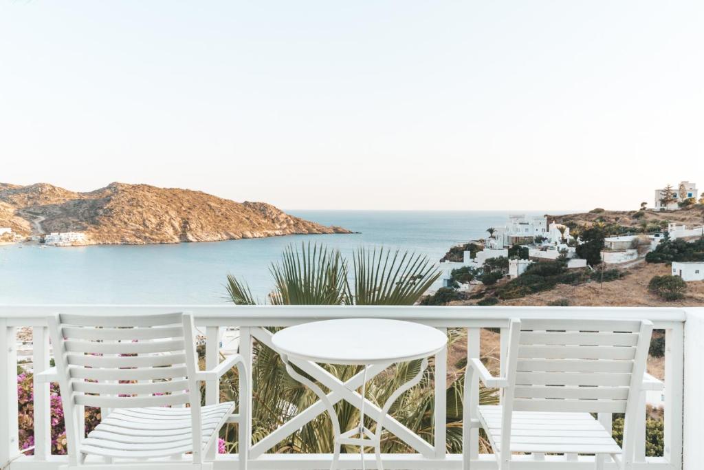 Far Out Hotel & Spa - 7