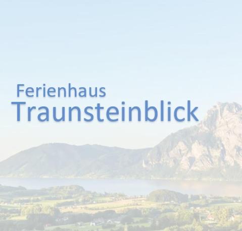 a sign that reads fürüramineskritkriticked with a mountain at Ferienhaus Traunsteinblick in Nachdemsee