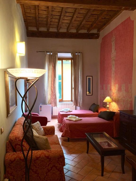 Dante States Apartments - 19