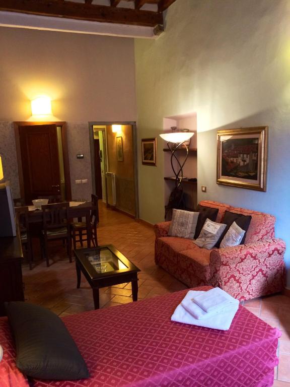 Dante States Apartments - 18