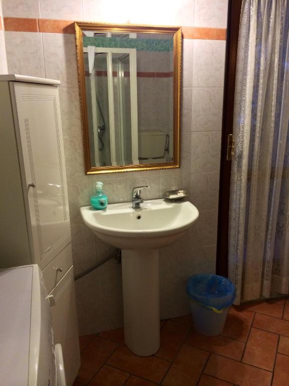 Dante States Apartments - 15