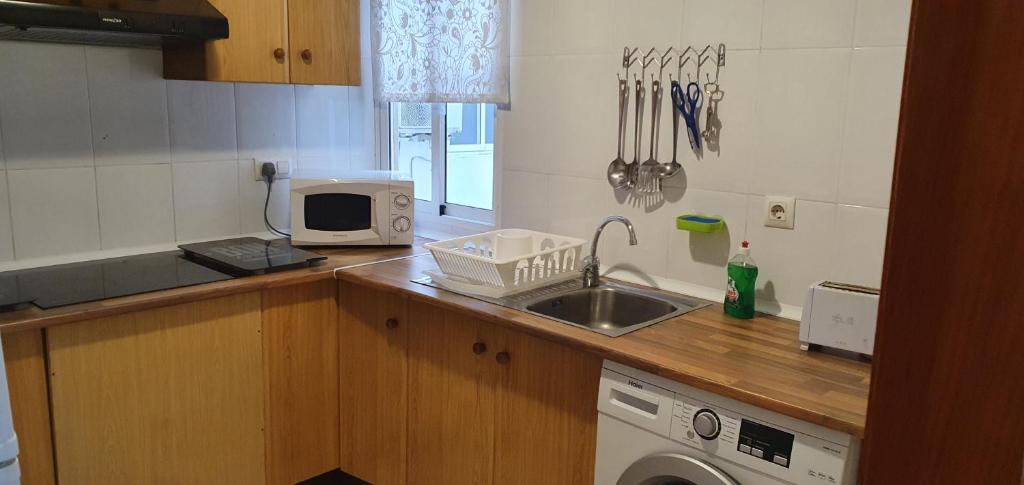 Kuchyň nebo kuchyňský kout v ubytování Apartamento Ciudad de las Ciencias 2