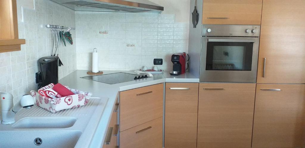 Kuchyňa alebo kuchynka v ubytovaní Appartamento Girasole