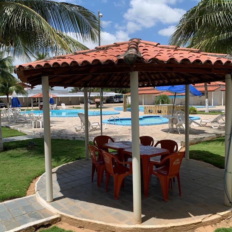 Bazén v ubytování CALDAS PALACE HOTEL JORRO nebo v jeho okolí