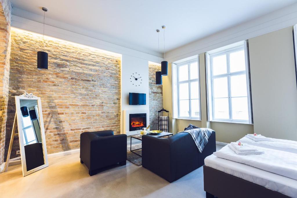 Heritage Home Apartments - Deluxe Studio