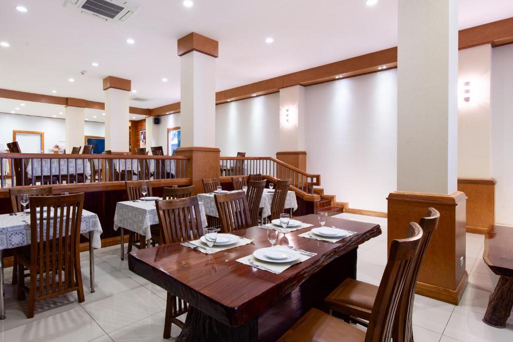 Restaurace v ubytování Kanchanaburi City Hotel