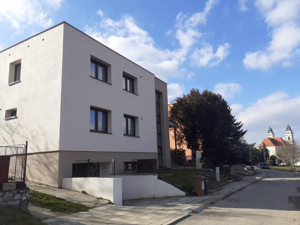 Hoone, kus kodumajutus asub