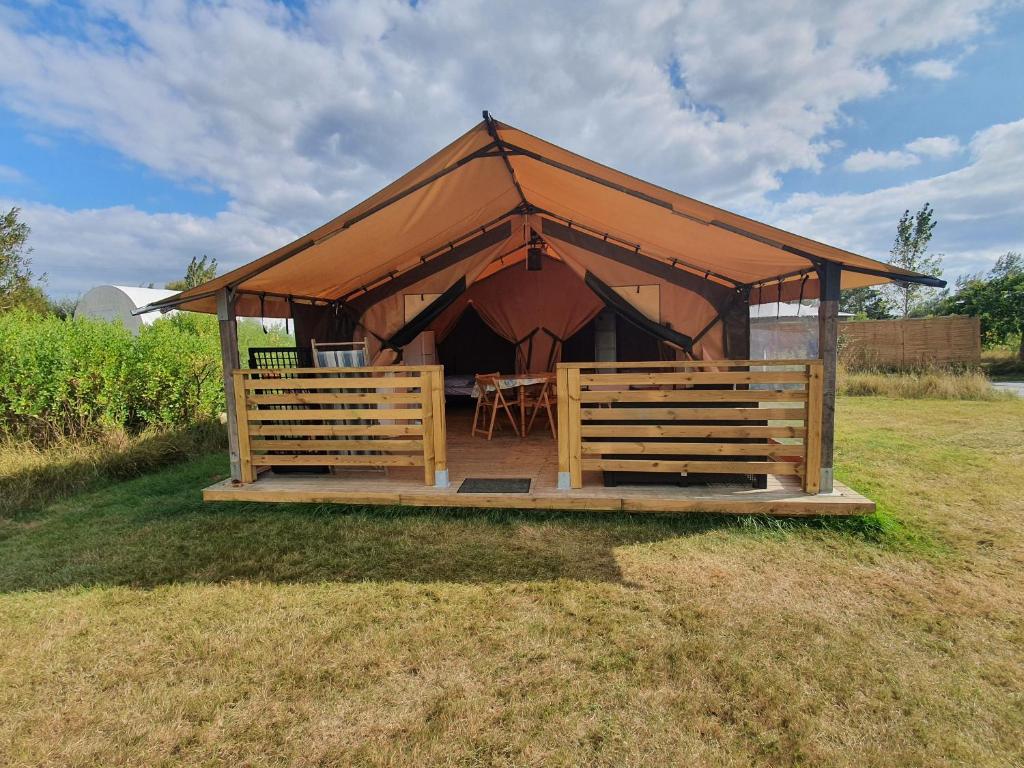Camping Les Chagnelles - Bungalow 2 Chambres