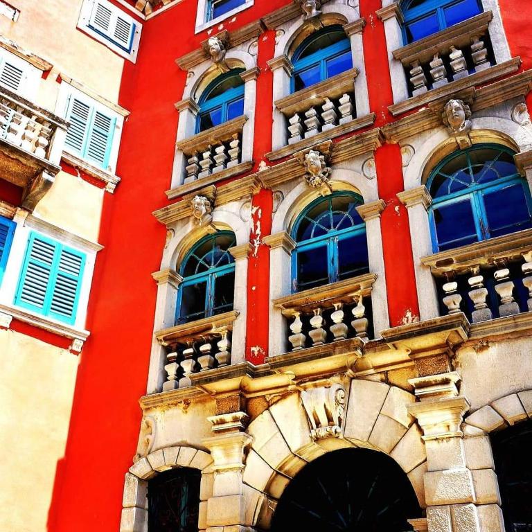 Budova, kde se apartmán nachází