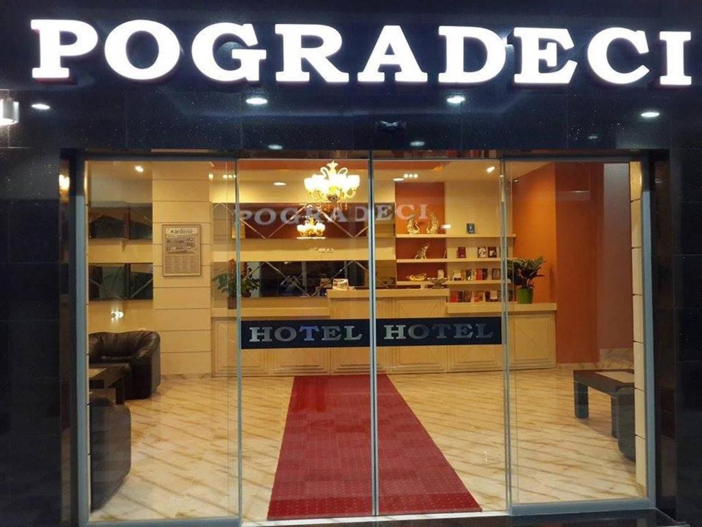 Certifikát, hodnocení, plakát nebo jiný dokument vystavený v ubytování Hotel Pogradeci