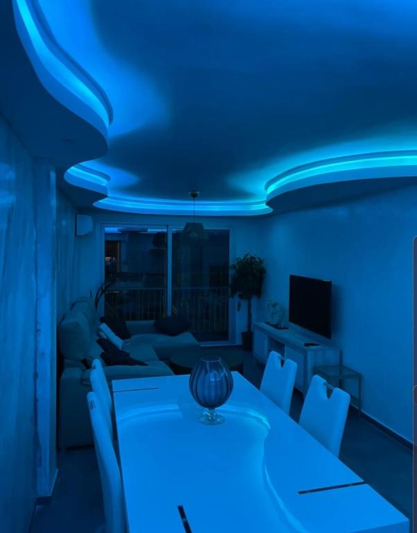 Televízia a/alebo spoločenská miestnosť v ubytovaní Louti's apartment