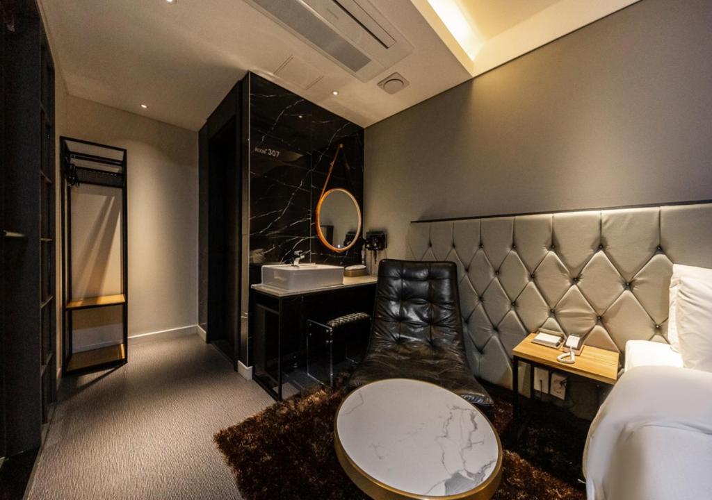 Posezení v ubytování West In Hotel Yeosu