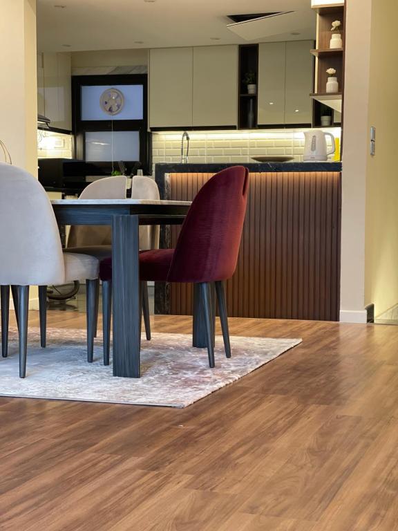 Posezení v ubytování Family Luxury apartment at Milsa Nasr City , Building 27