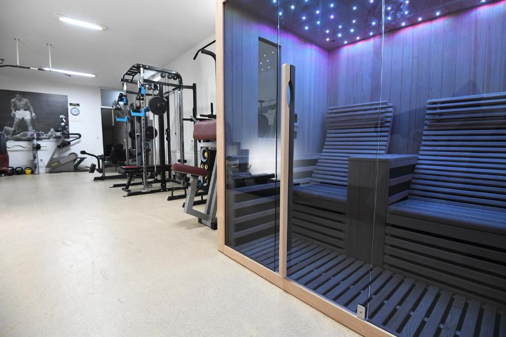 Posilňovňa alebo fitness centrum v ubytovaní Exclusive Apartments WithLove Zadar