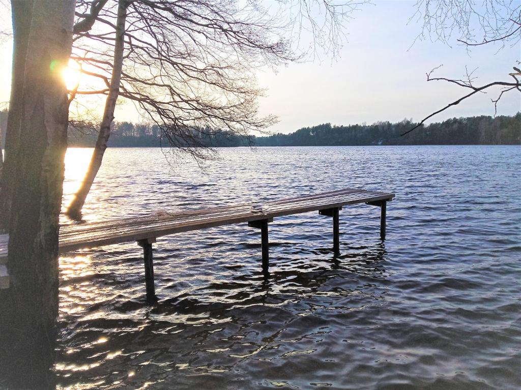 Fotografia z galérie ubytovania Kaszuby, dom nad jeziorem v destinácii Kamień