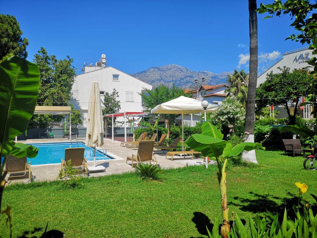 Bazén v ubytování Anita Kemer Noch Hotel - All Inclusive nebo v jeho okolí