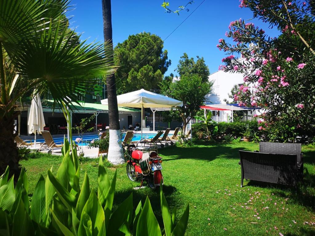 Zahrada ubytování Anita Kemer Noch Hotel - All Inclusive