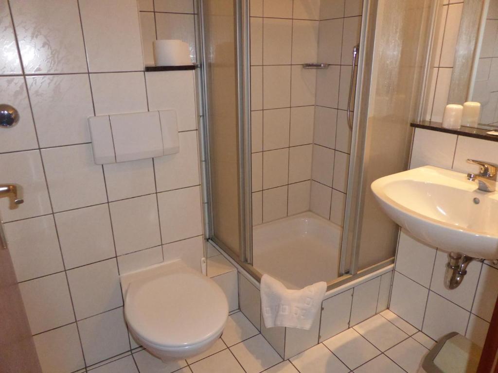Koupelna v ubytování Zwehrener Hof
