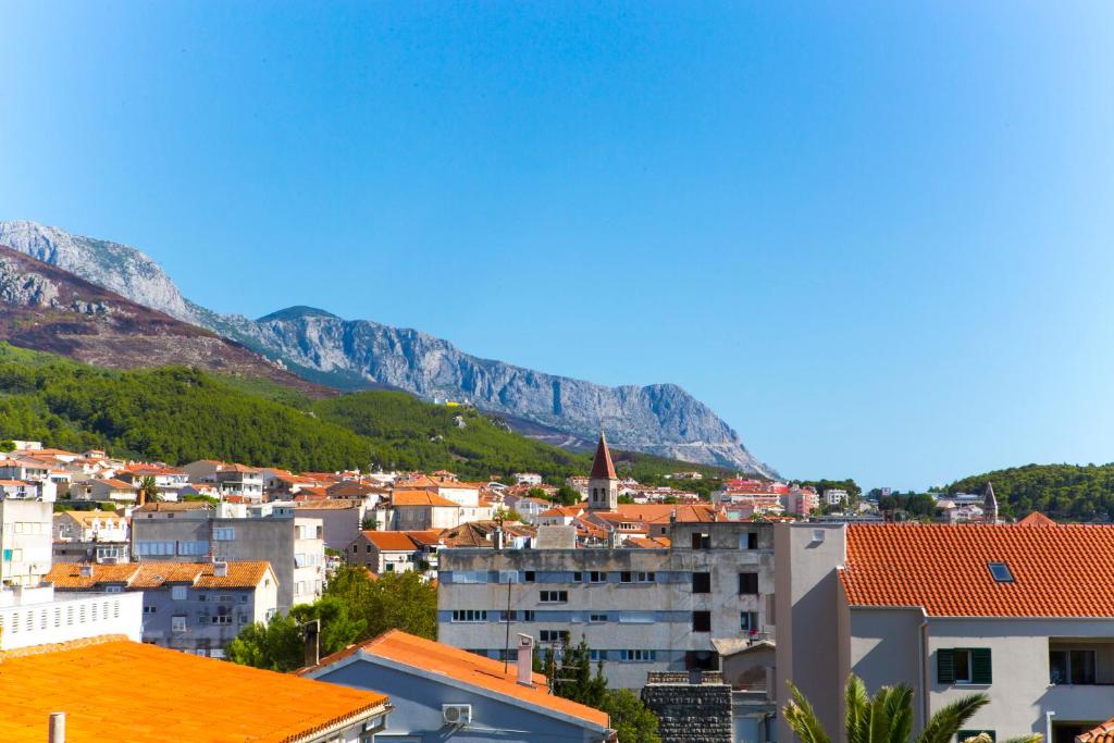 Výhľad na hory alebo výhľad na hory priamo z apartmánu