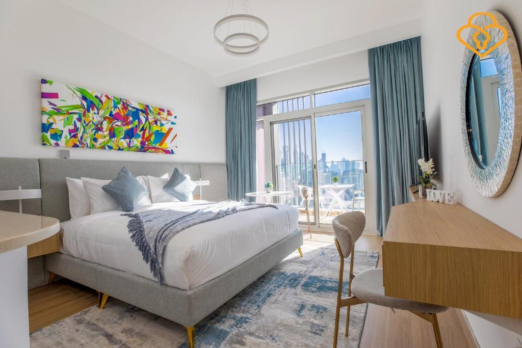 151 Residences Studio, Jumeirah Garden City near Sheikh Zayed Rd 708