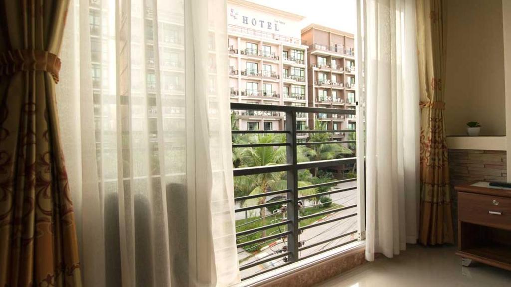 Bluebird Inn Pattaya - Resim 40