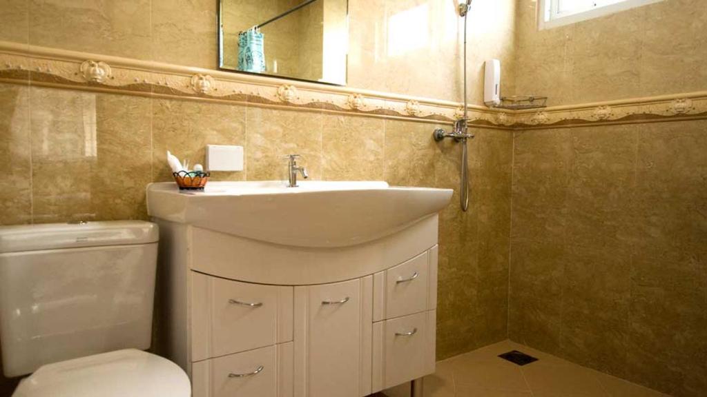 Bluebird Inn Pattaya - Resim 6