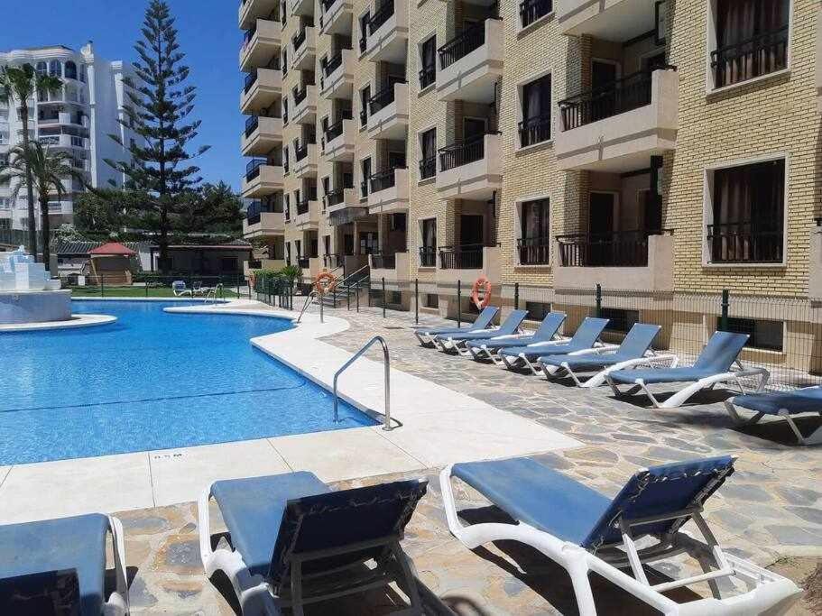 Fotografie z fotogalerie ubytování Precioso apartamento frente al mar con piscina v destinaci Fuengirola