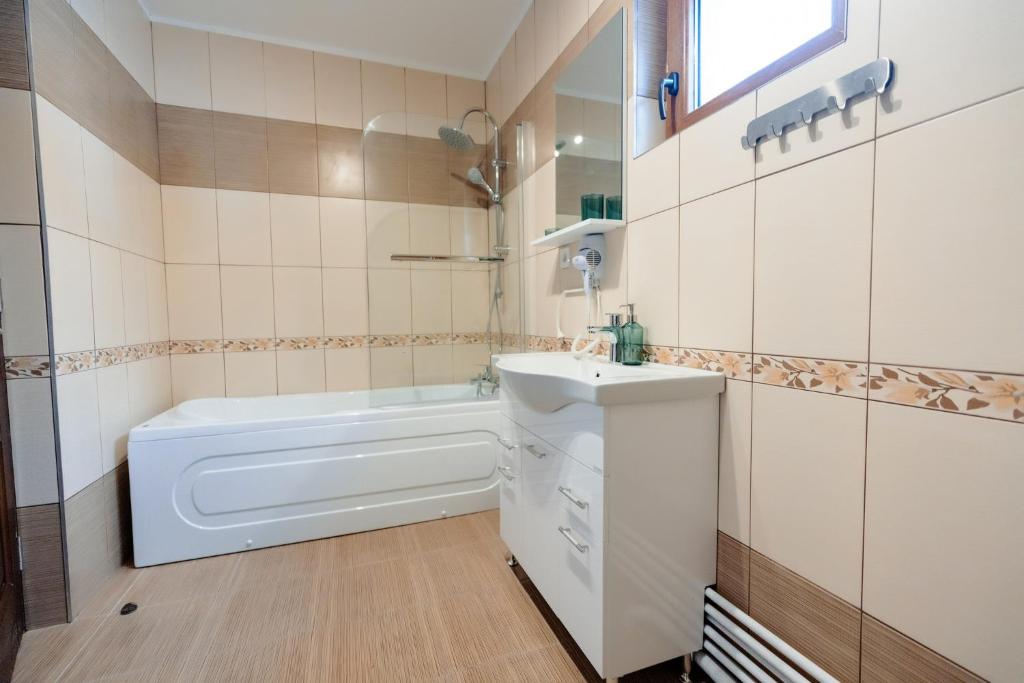 PENSIUNEA HAI IN MARAMURES - Chambre Double De Luxe