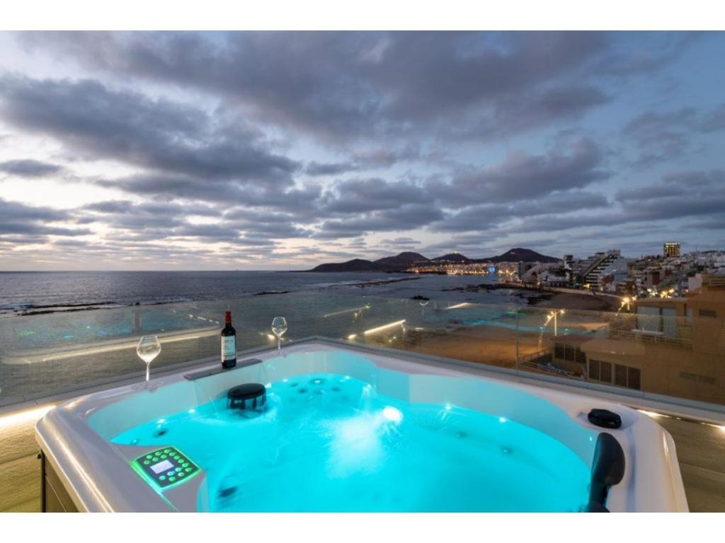 Sun and Beach Sports Lux Relax, Las Palmas de Gran Canaria ...
