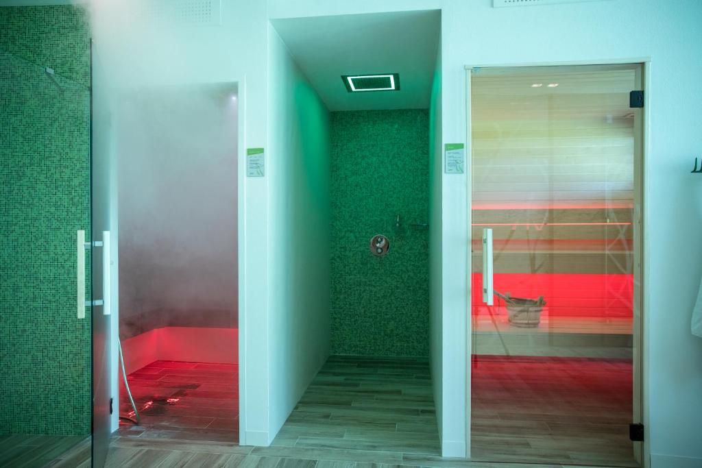 Łóżko lub łóżka w pokoju w obiekcie Energy Hotel