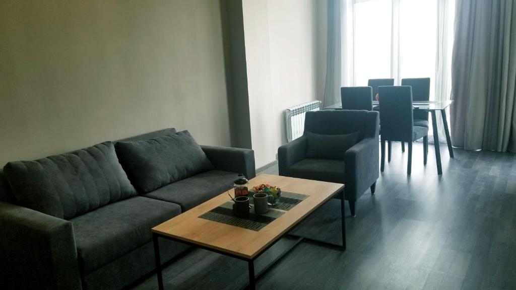 Areg's house, warm apartment in Kechi house - 一居室公寓