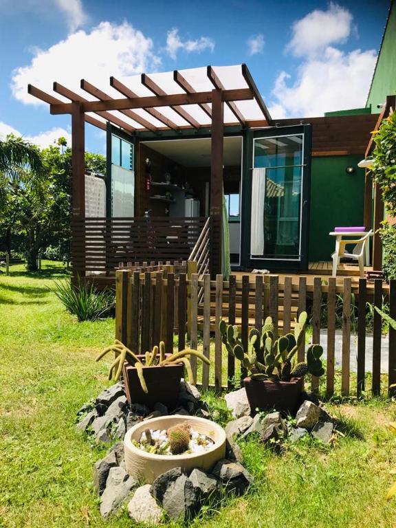 Zahrada ubytování Bangalôs Floripa - Tiny House