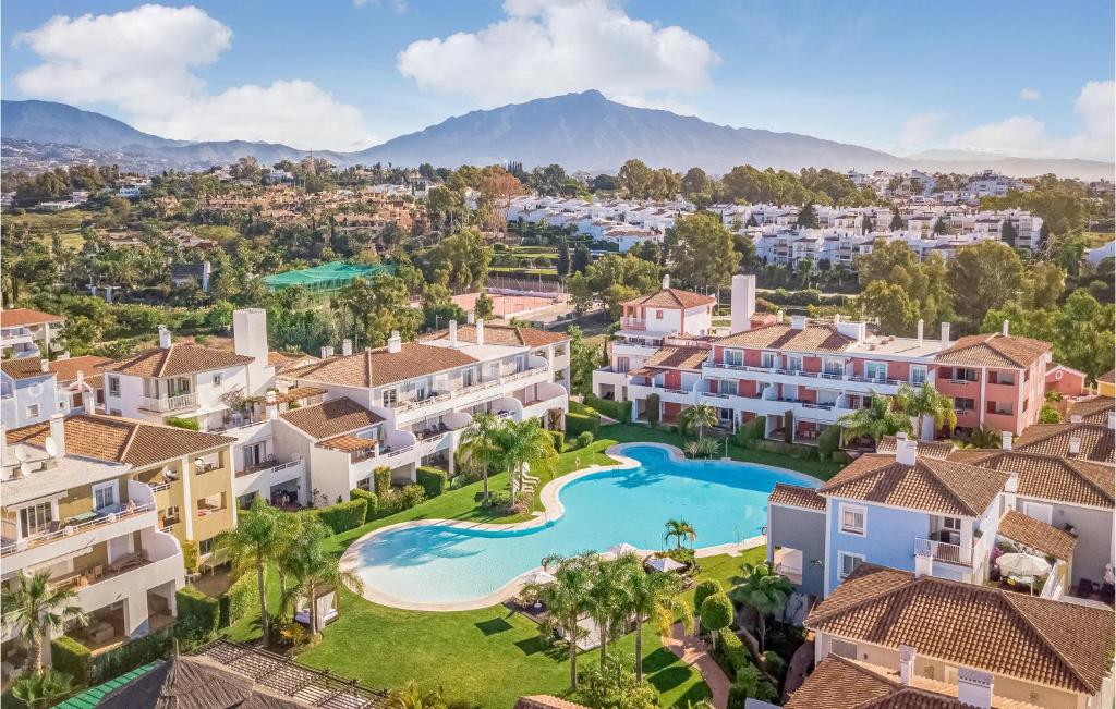 Awesome apartment in Estepona with 2 Bedrooms
