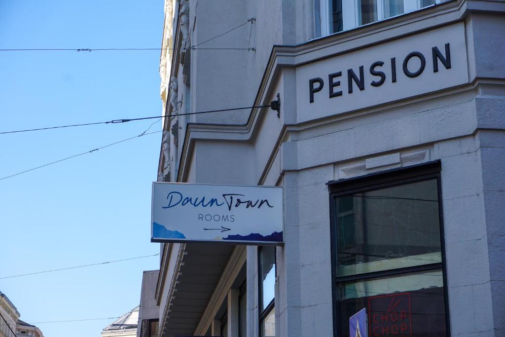 DaunTown Rooms - Self Check-In - Resim 5