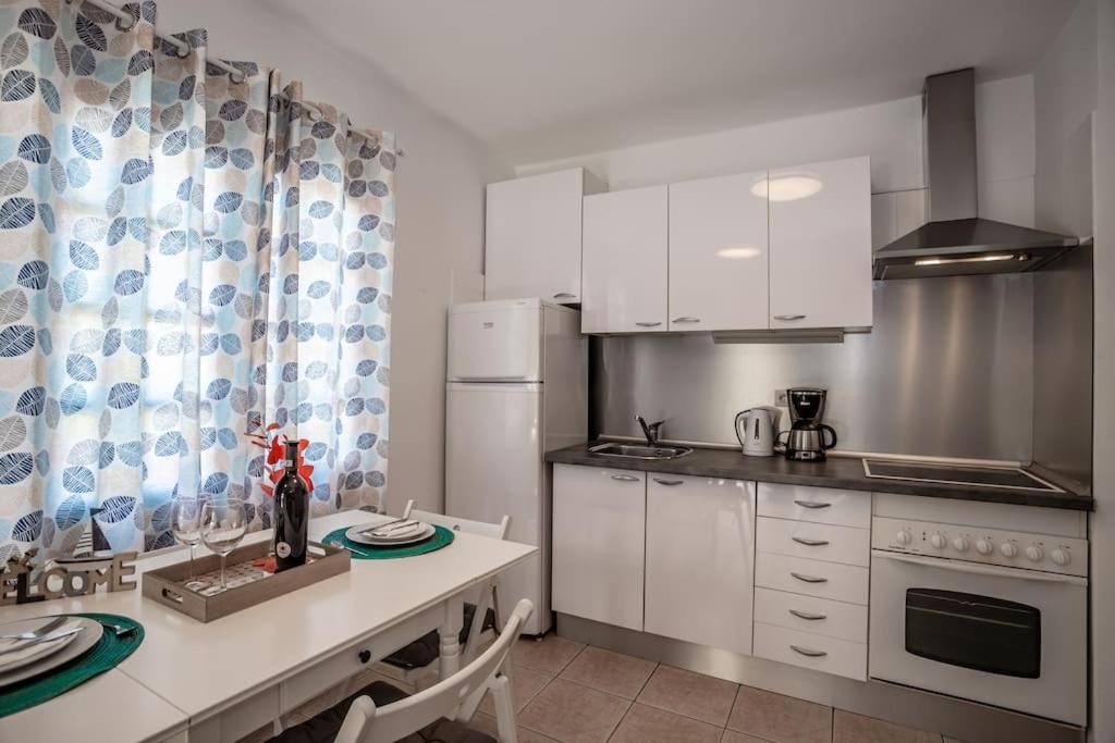 Kuchyň nebo kuchyňský kout v ubytování San Fermín 232 - By AZ rentals
