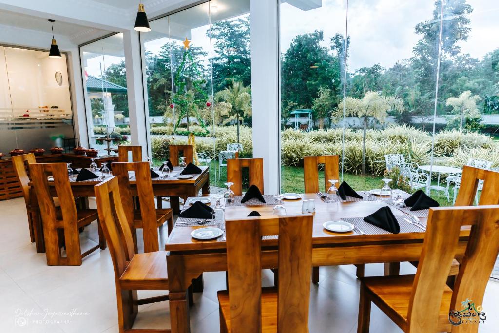Restaurace v ubytování Lakegala Resort