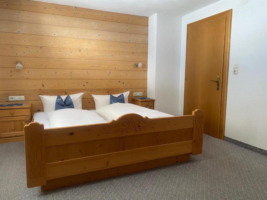 Postel nebo postele na pokoji v ubytování Haus Schnöller