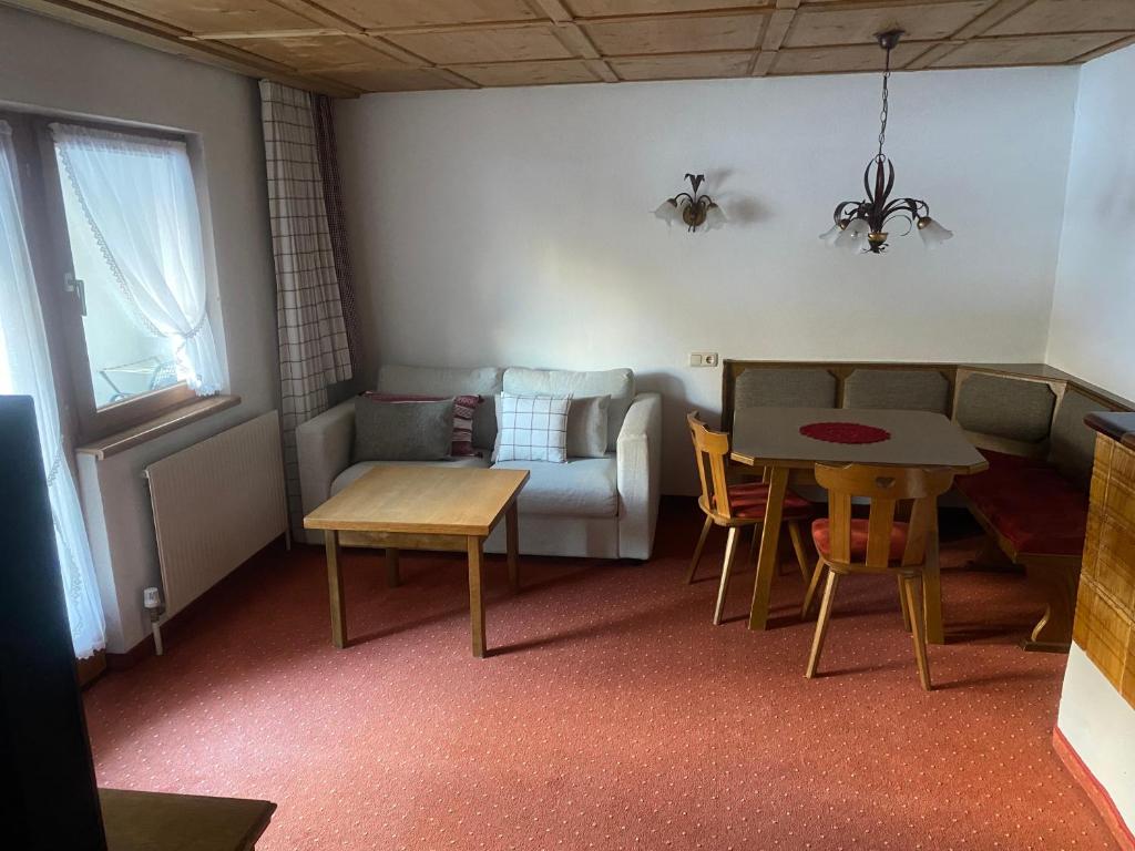 Posezení v ubytování Haus Schnöller