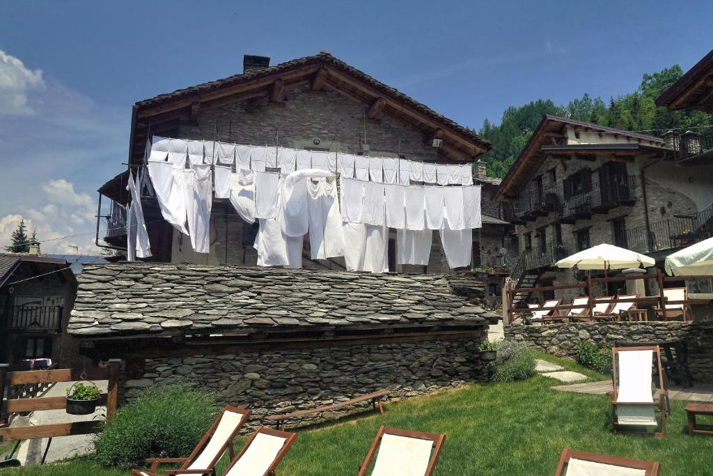Fotografie z fotogalerie ubytování Pensione Albergo Diffuso Ceaglio Valle Maira v destinaci Marmora