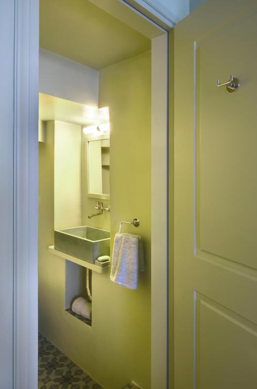 Cactus Hydra - Art Apartments - 18