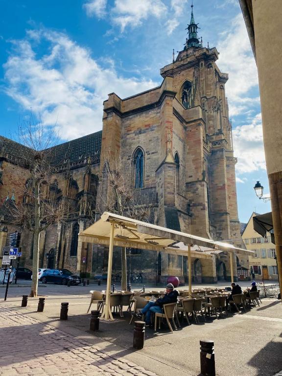 Au pied de la Cathédrale – photo 7