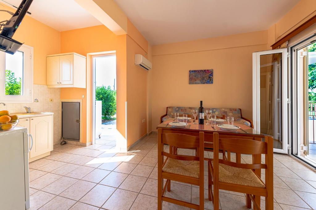 Kuchyň nebo kuchyňský kout v ubytování Anesis Residence
