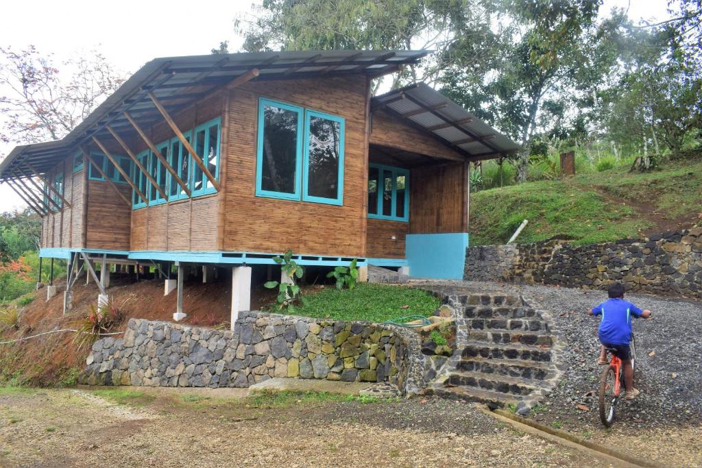 Casa de Bambú - Two-Bedroom House
