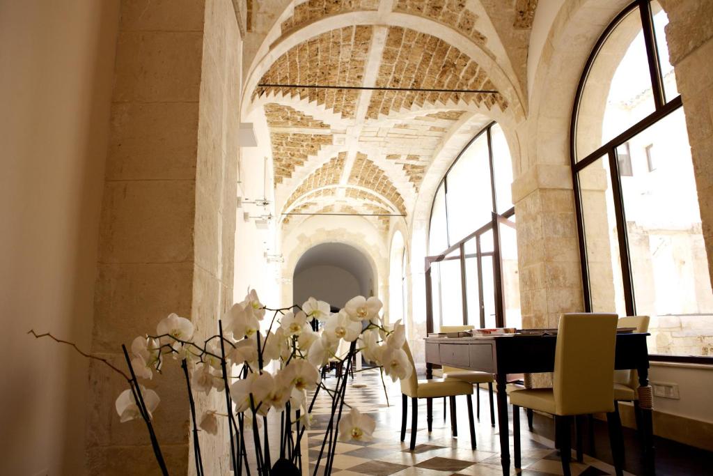 A seating area at Antico Convento Dei Cappuccini