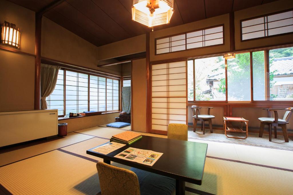 のホテルを予約する Hakone