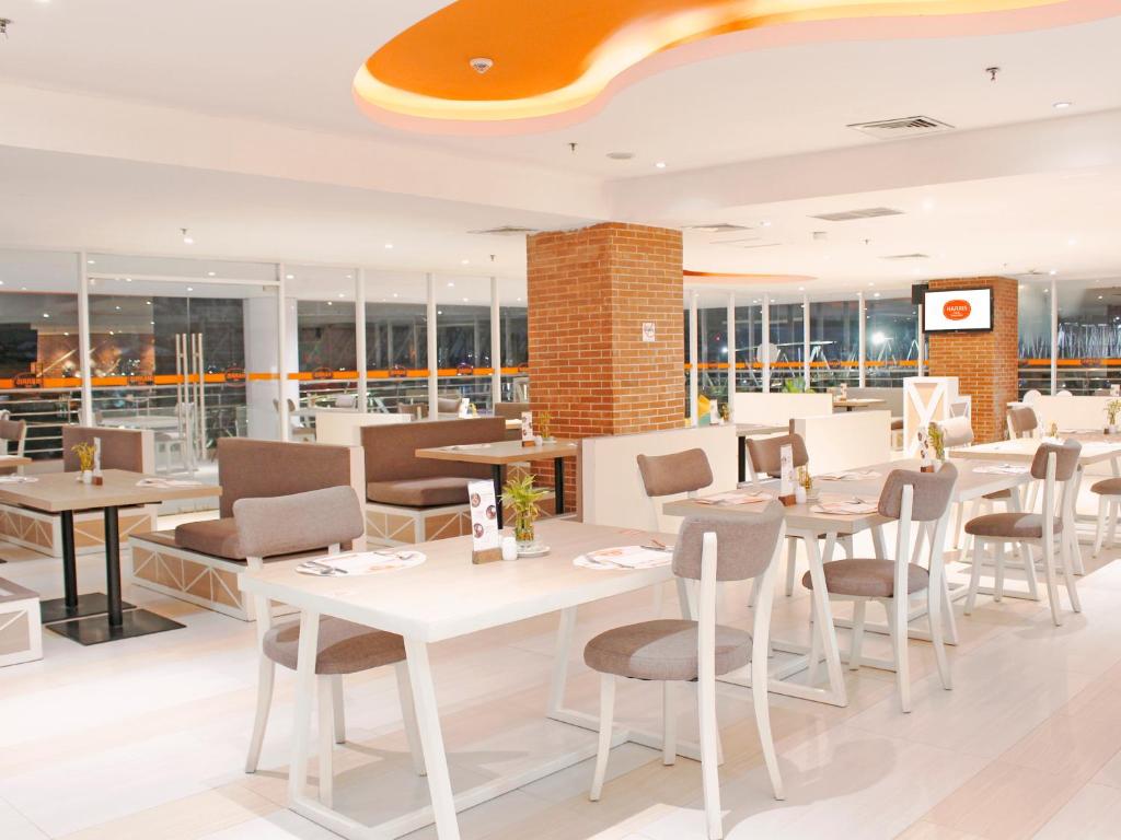 Restaurace v ubytování HARRIS Hotel Samarinda