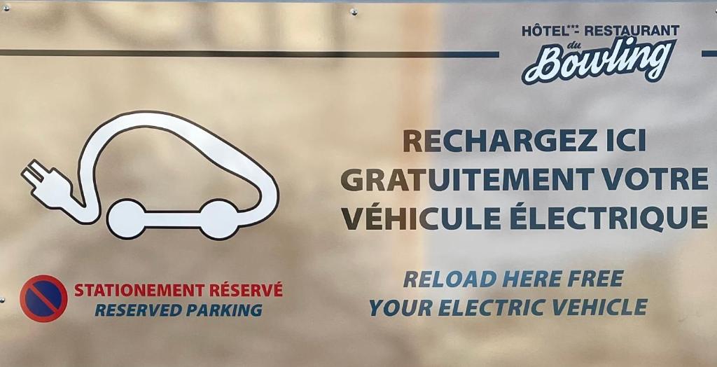 Certifikát, hodnocení, plakát nebo jiný dokument vystavený v ubytování Cit'Hotel Restaurant du Bowling de Millau